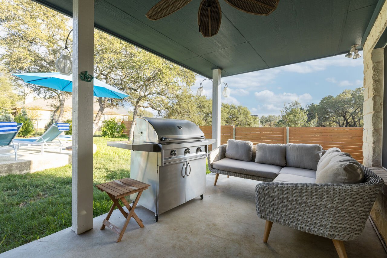 The patio at this Dripping Springs rental property